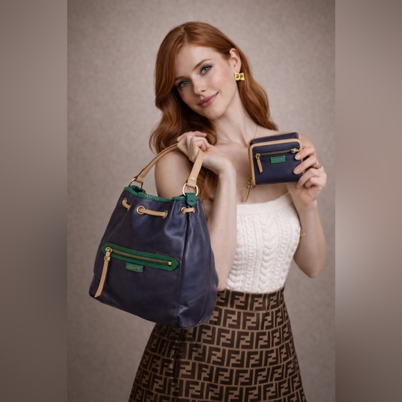 ✨ Coach Vintage Daisy Leather Drawstring |  Purse & matching wallet ✨ - Picture 9 of 9